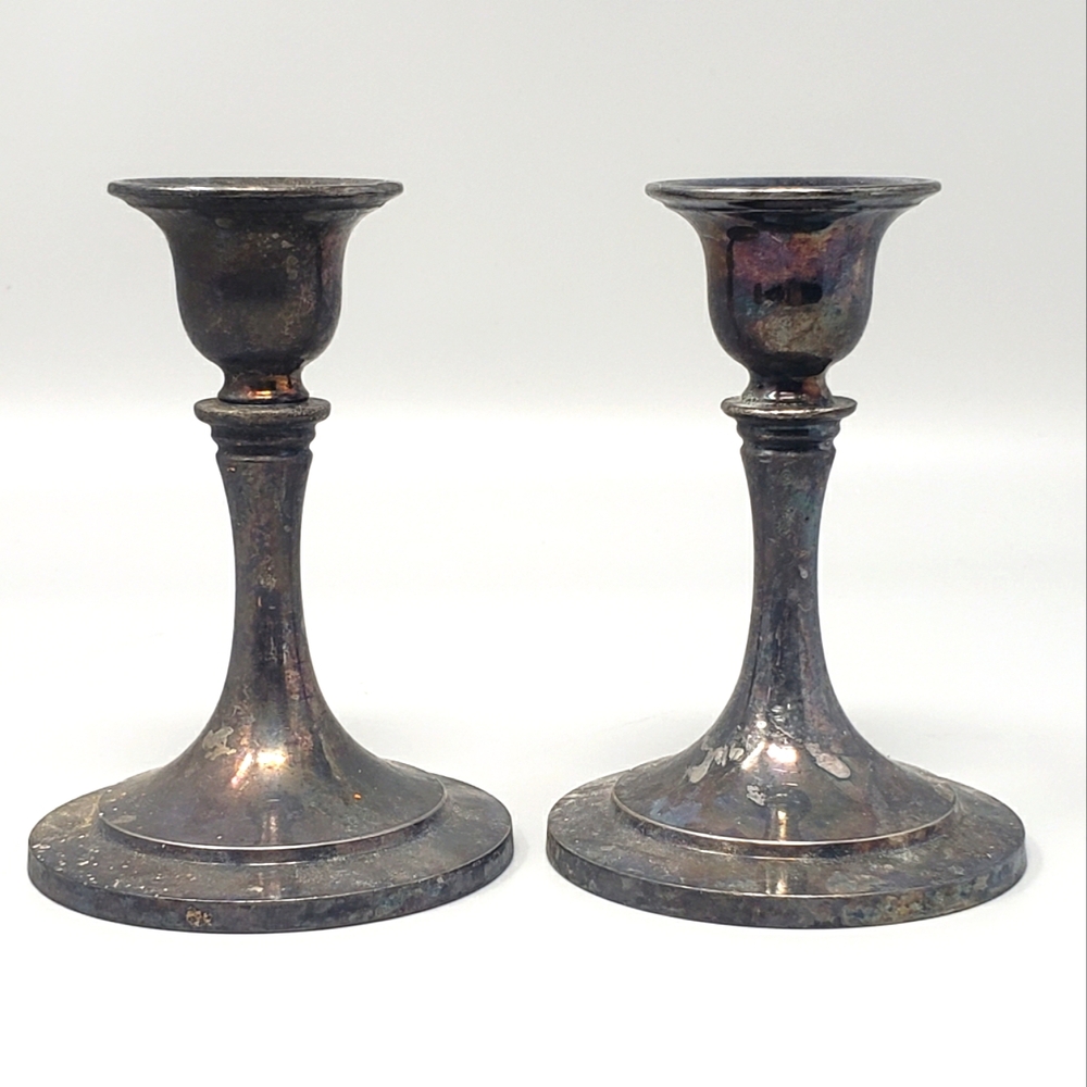 Oneida Silversmith's Set Of 2 Candleholders